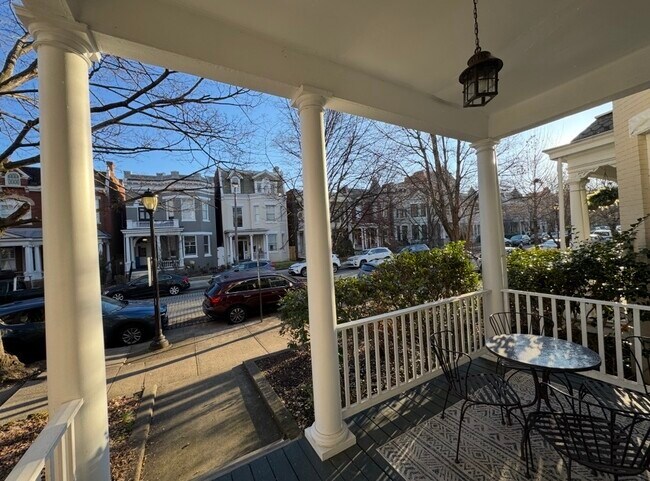 Vista desde el porche delantero - 1843 W Grace St