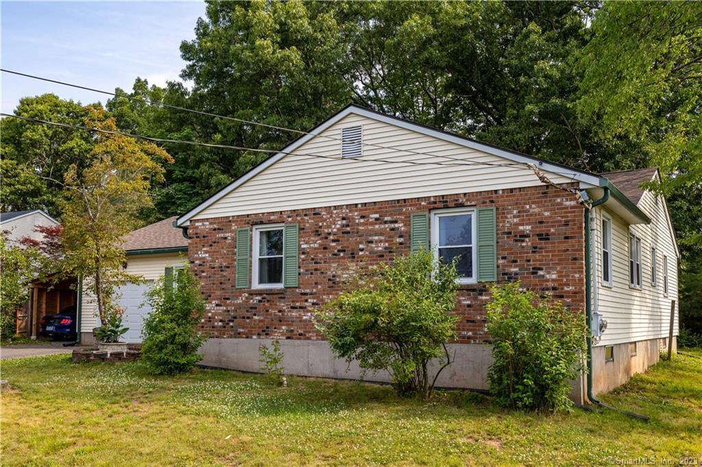 Primary Photo - 18 Seneca Rd