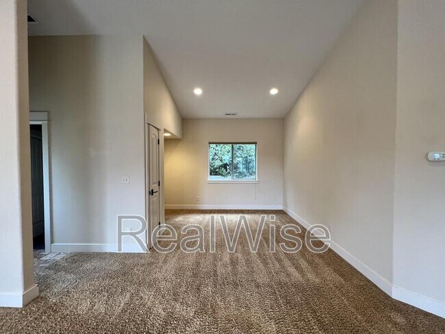 Foto del edificio - 2360 NW 19th St