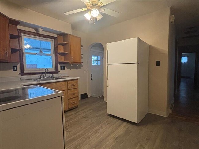 Foto del edificio - 121 Panorama Dr