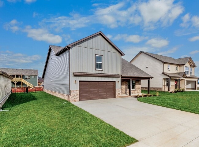 Building Photo - 3 Bedroom 3 Bath Home For Rent Near Post!