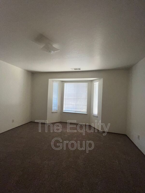 Building Photo - 5342 Avenue 280