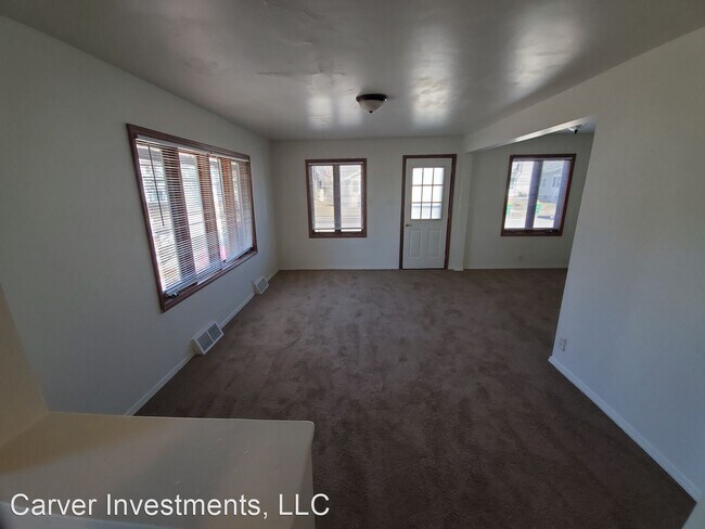 Foto del edificio - 3 br, 1 bath House - 935 Dousman Street