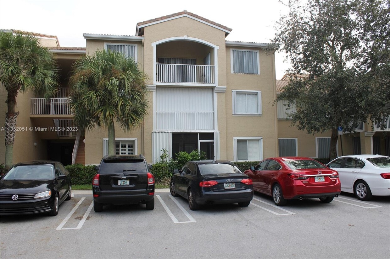 278 Village Blvd Unit 8105, Tequesta, FL 33469 Condo for Rent in