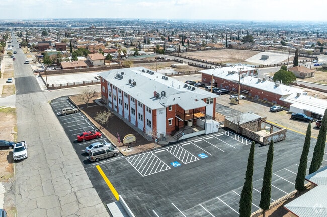 Aerial Photo - Loma Apartments