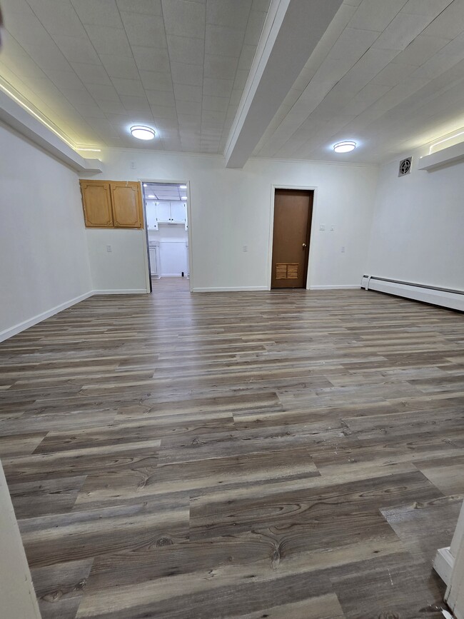 Building Photo - 1510 Farr St