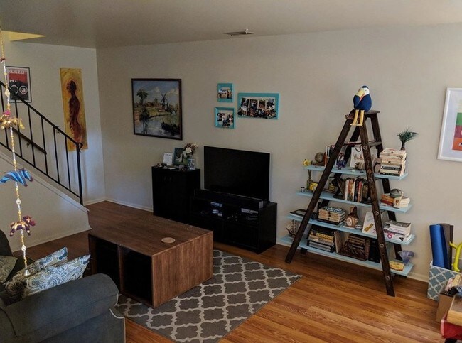 Building Photo - 1312 Kirkwood Dr