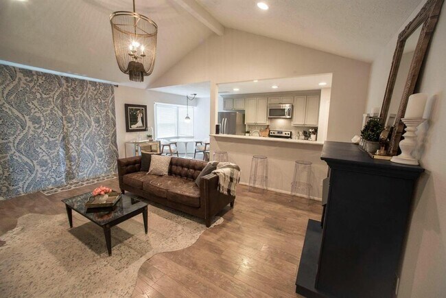 Building Photo - 3123 Lazy Spring Dr