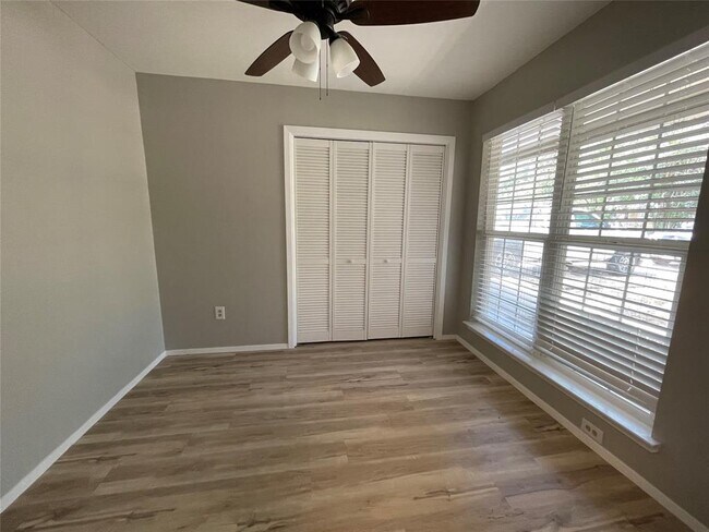 Building Photo - 1902 Casa Grande Dr