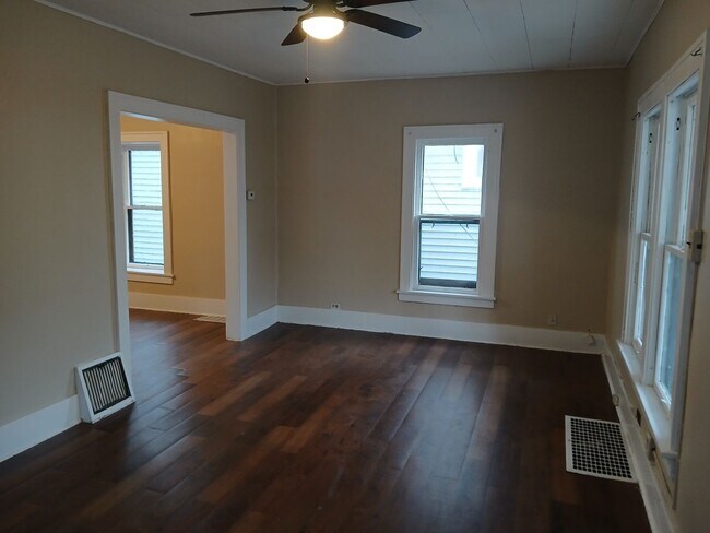 Building Photo - BELOW MARKET RENT!
