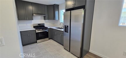 Building Photo - 1428 E 54th St