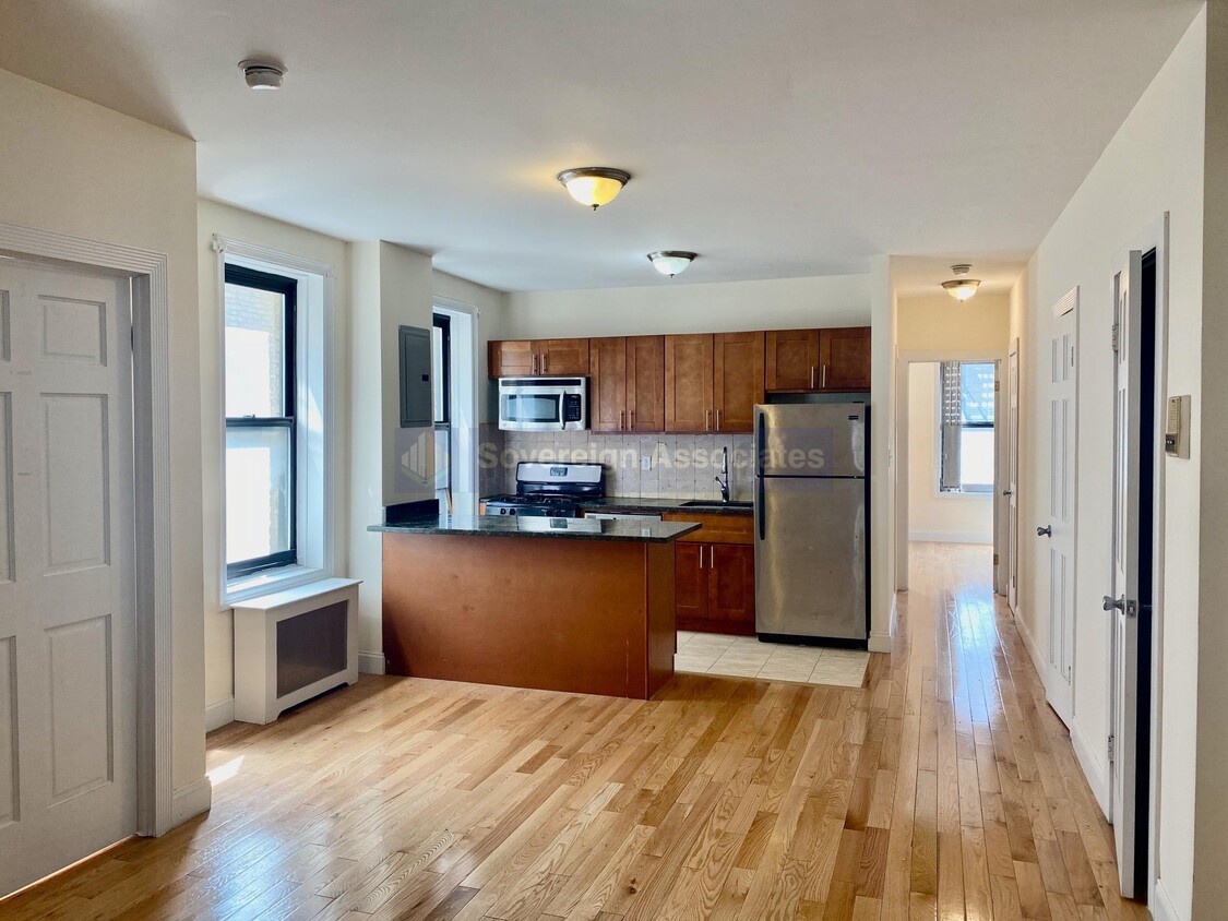 Foto principal - 686 West 204th Street