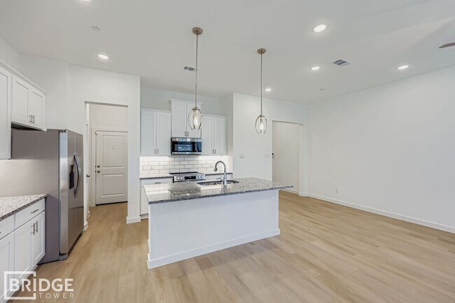 Building Photo - 201 Lily Pad Dr