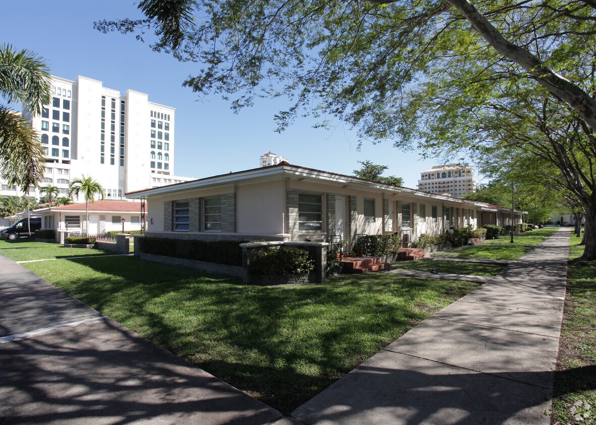 Foto principal - Mendoza Arms Apts