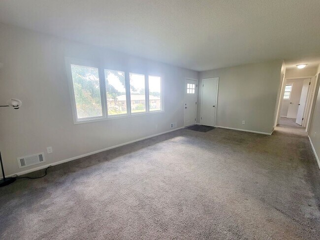 Foto del edificio - 5641 4th St NE