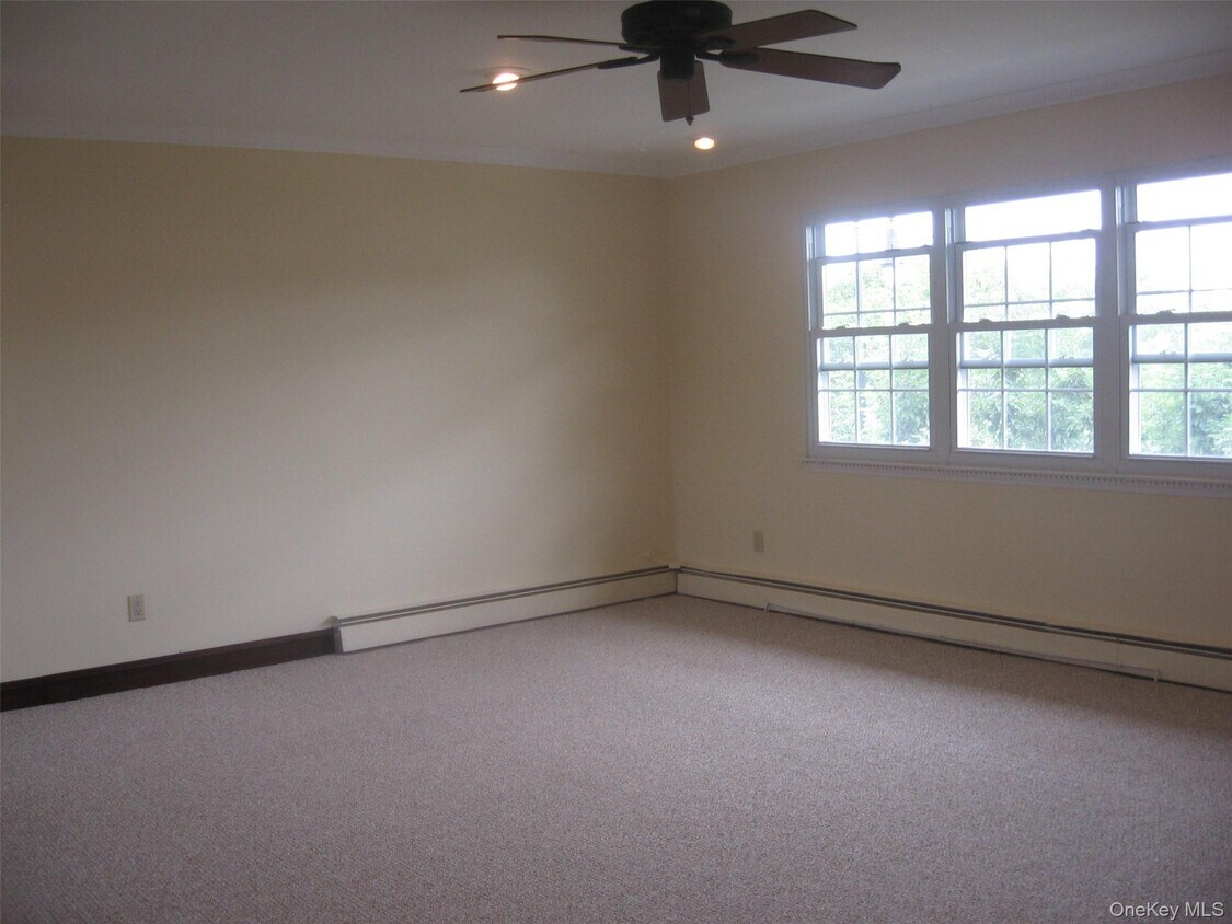 Foto principal - 658 W Penn St
