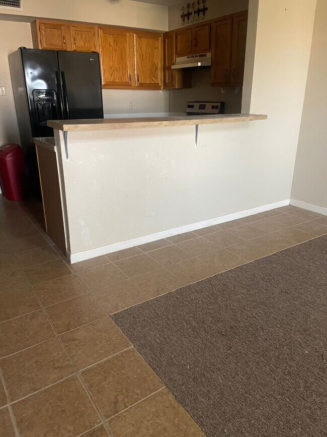 Foto del edificio - Three Bedroom Two Bathroom Home