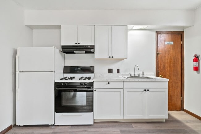 Building Photo - 67 Oregon Ave