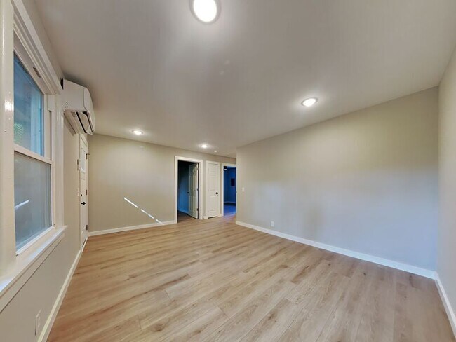 Foto del edificio - 1728 17th Ave N