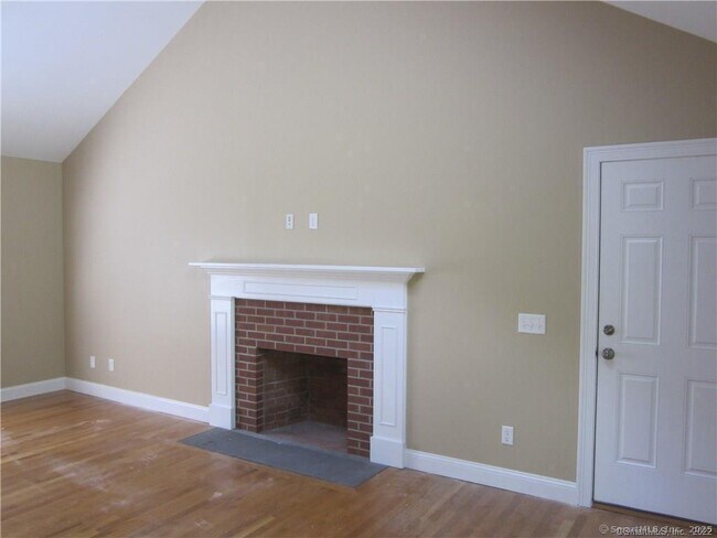 Building Photo - 143 Neck Rd