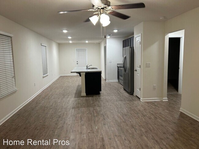 Foto del edificio - 3 br, 2 bath House - 5854 Blackhorse Cir