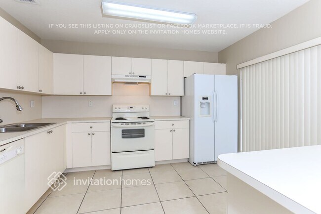 Foto del edificio - 5927 SW 163rd Ave