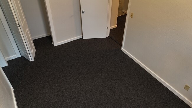 Front Bedroom - 528 Gadsden Rd NW