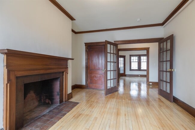Building Photo - 3 Linnaean St