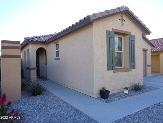 Building Photo - 40785 W Tamara Ln
