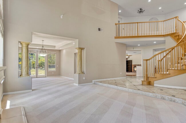 Building Photo - 11925 Wood Ranch Rd