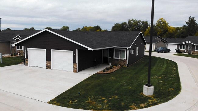 Interior Photo - Twin Eagles East