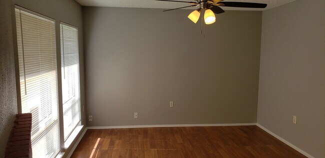 Building Photo - 5827 Lake Champlain St