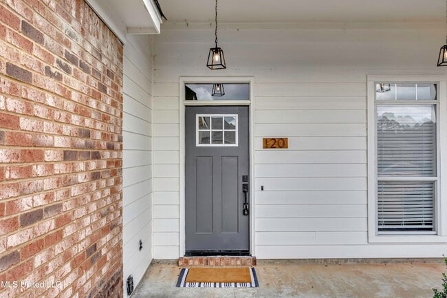 Building Photo - 120 Lennox Pl