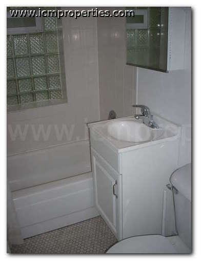 Foto del edificio - 2237 N Bissell St