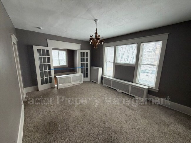 Foto del edificio - 315 E Cherry St