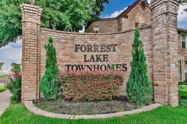 Foto del edificio - 5801 Lumberdale Rd