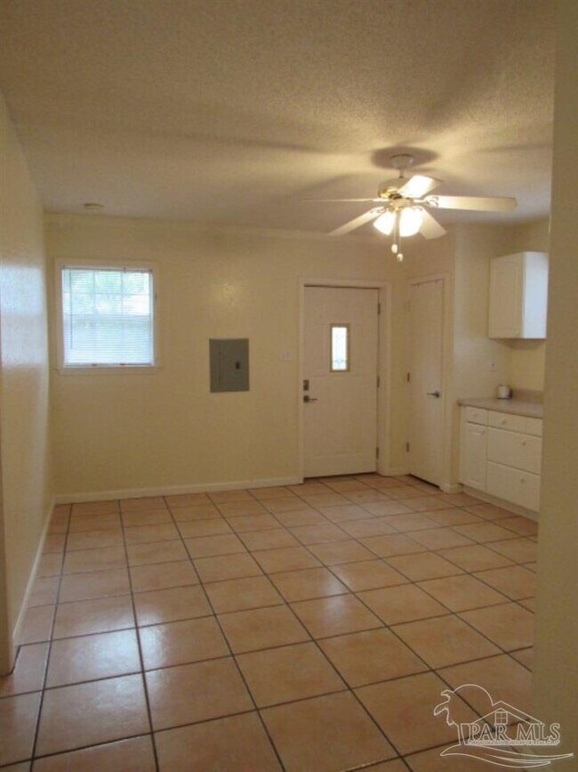 Foto del edificio - 3209 E Lloyd St