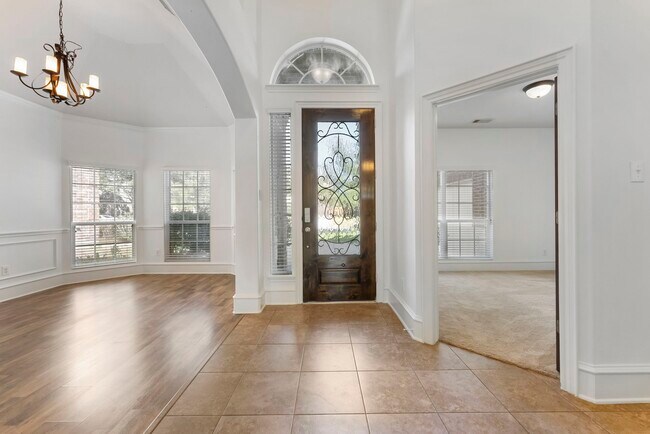 Building Photo - 28027 Comal Karst Dr