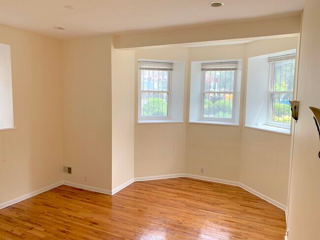 Foto del edificio - 297 Montgomery St