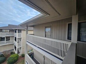 Building Photo - 4278 Pinehurst Cir
