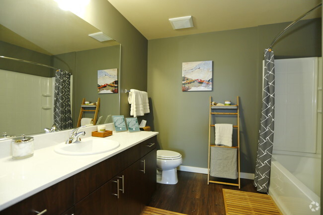 1 BR-Bathroom - Elan Redmond