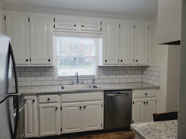 Foto del edificio - 520 Towergate Pl