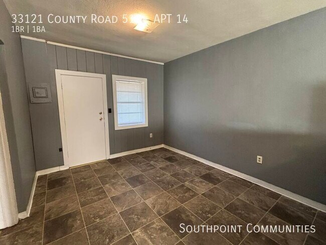 Foto del edificio - 33121 Co Rd 512