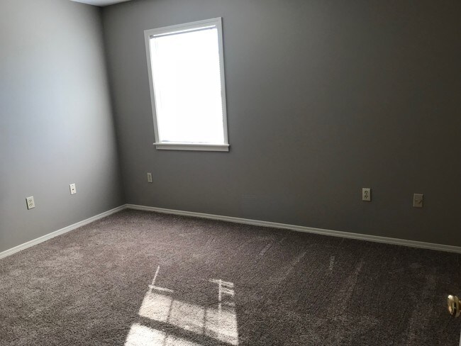 Habitación 1 - 6528 Confederate Dr