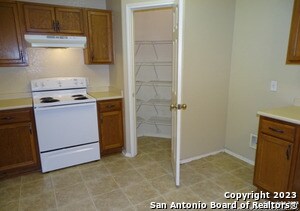 Foto del edificio - 6714 Windfield Gap