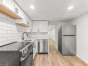 Building Photo - 3106 N Calvert St
