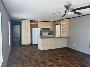 Building Photo - 5700 Bell Rd