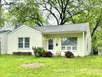 Primary Photo - 260 Brackleigh Ln
