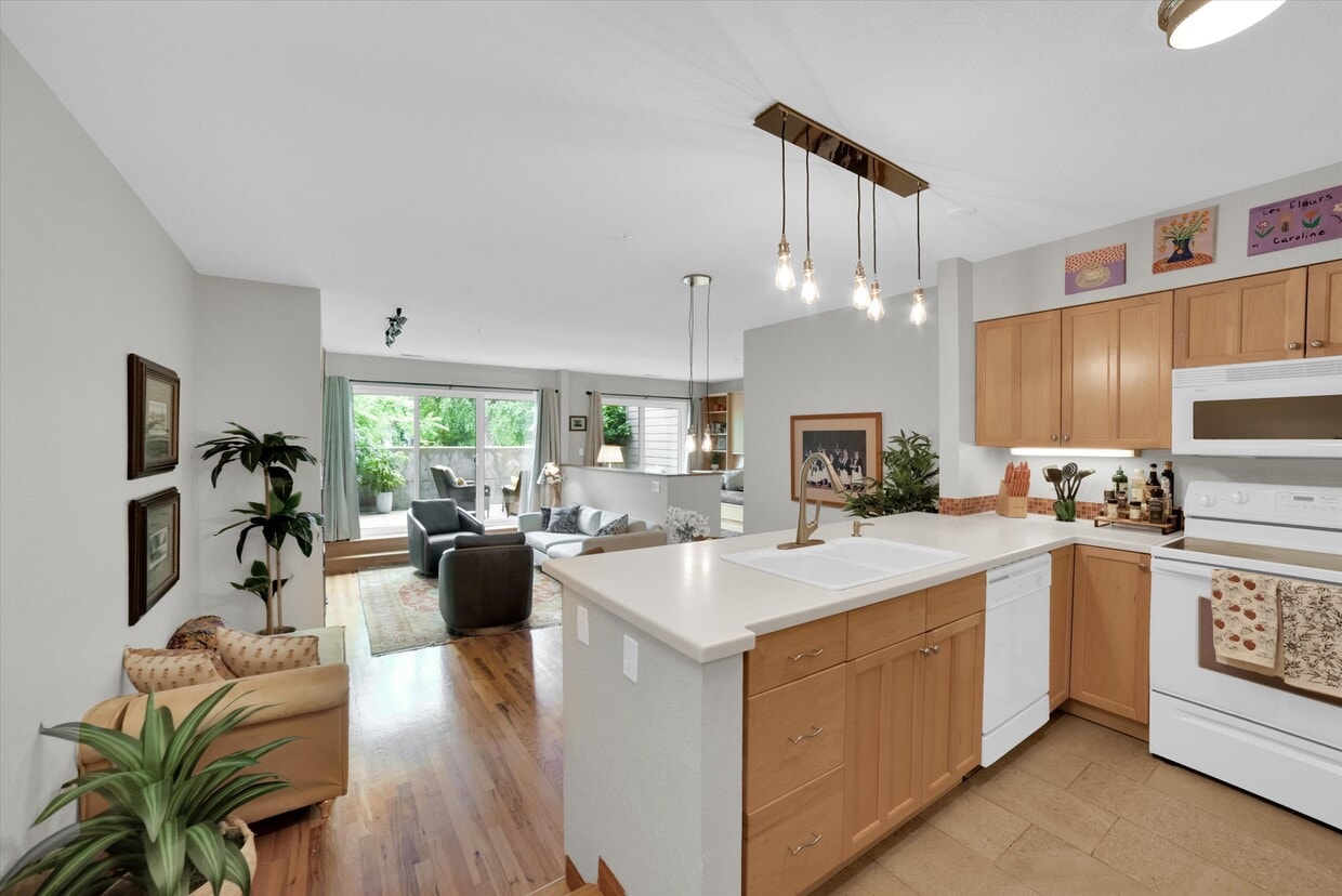 Foto principal - 856 Walnut St