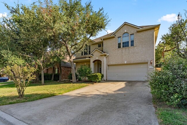 Building Photo - Beautiful 4 Bedroom, 3 Bathroom Home in Me...